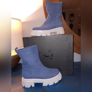 Noa .a canvas boot